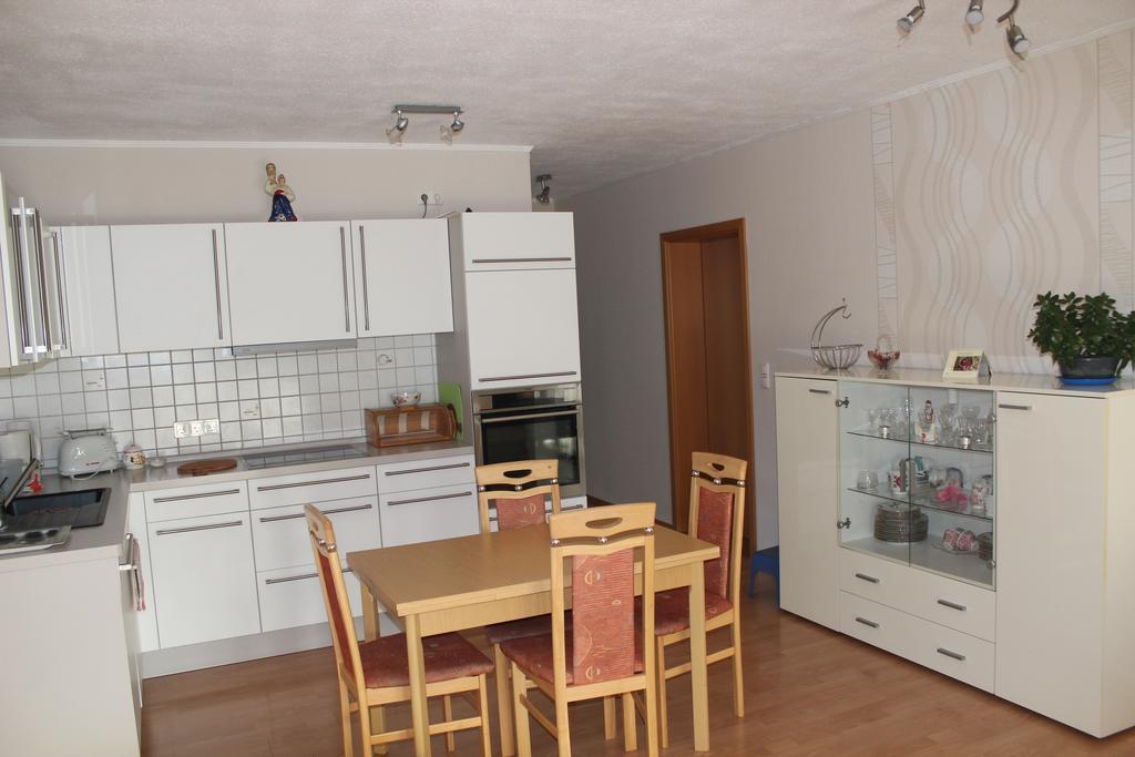 Luba Apartment Хилесхайм Екстериор снимка